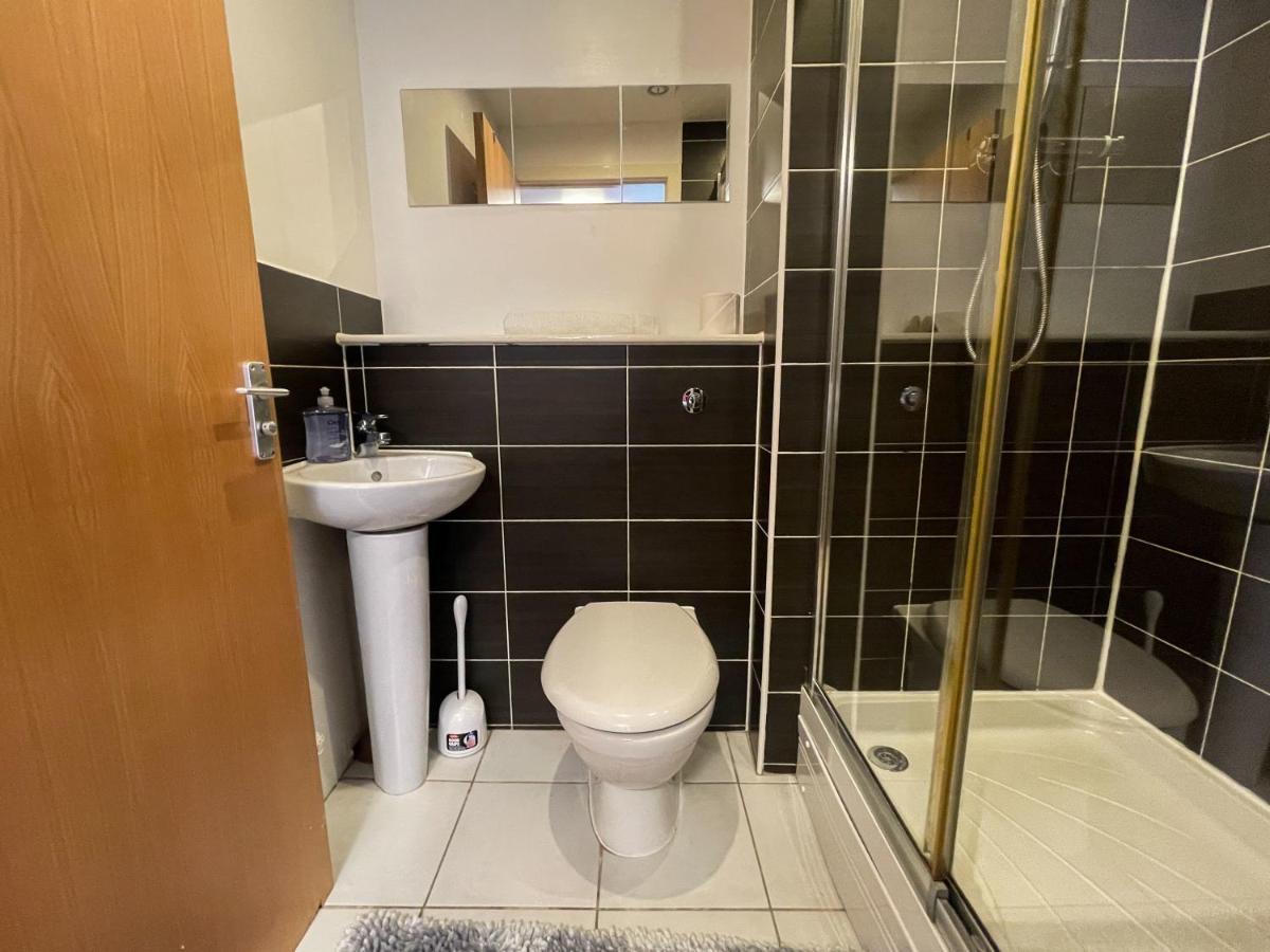 Kelvingrove 2 Bedroom Apartment - Private Parking Glasgow Eksteriør billede