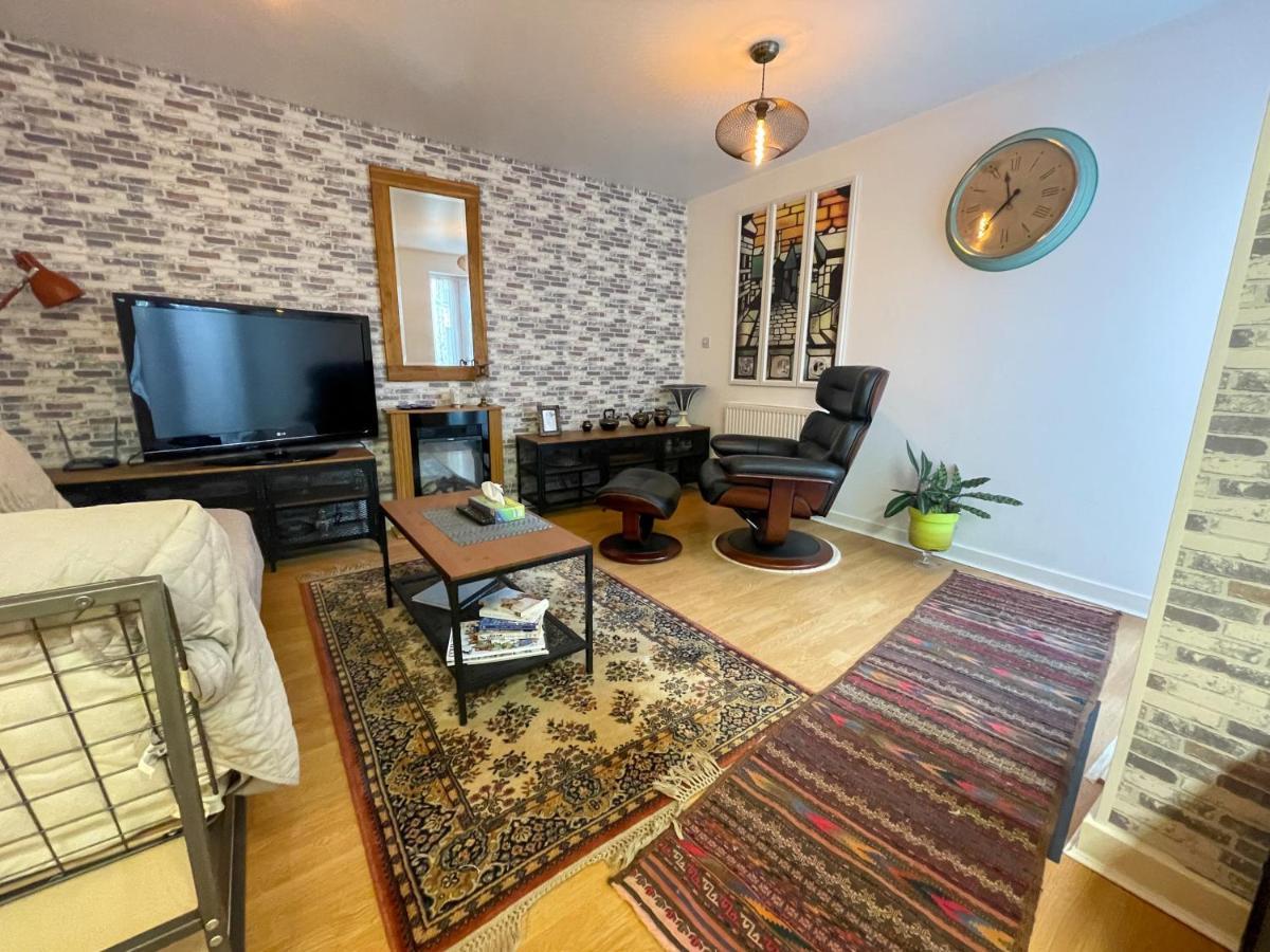 Kelvingrove 2 Bedroom Apartment - Private Parking Glasgow Eksteriør billede