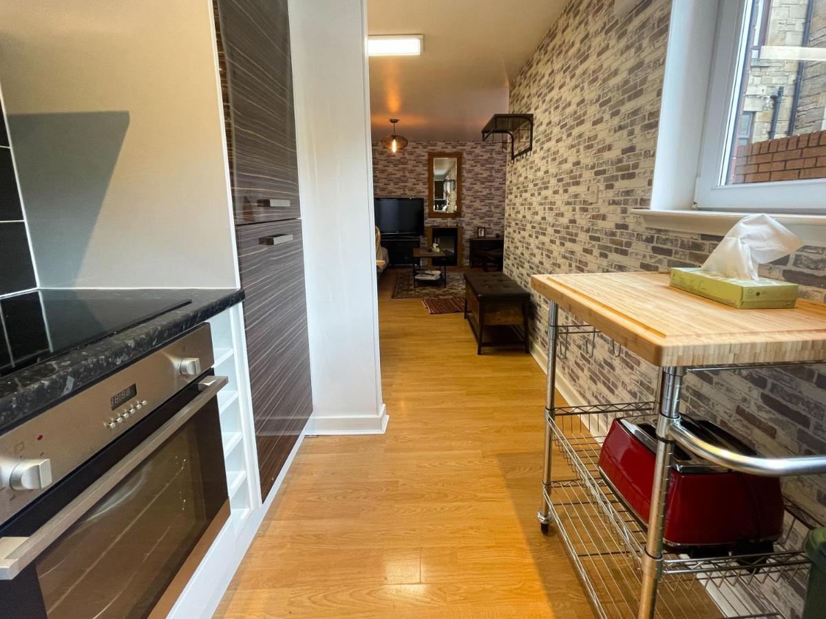 Kelvingrove 2 Bedroom Apartment - Private Parking Glasgow Eksteriør billede