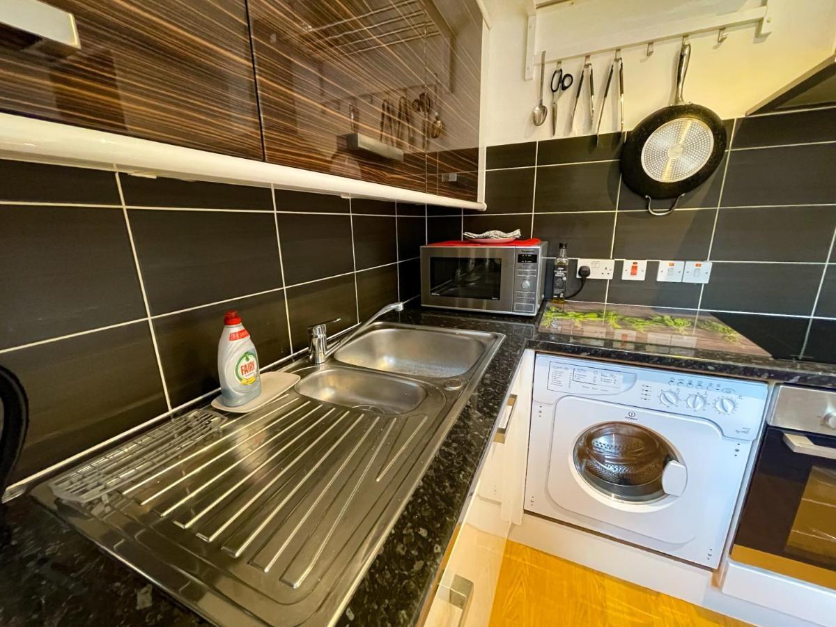 Kelvingrove 2 Bedroom Apartment - Private Parking Glasgow Eksteriør billede